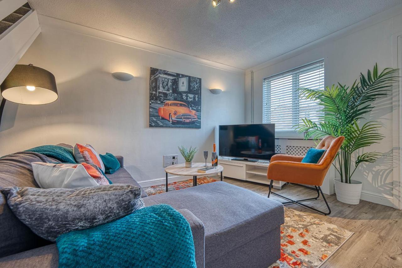 Capri 13 Sa - Contemporary 2 Bedroom House In Loughborough With Free Parking, Close To Loughborough University & M1 Motorway Exterior foto